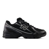 Sneakers 740 - Black / Silver