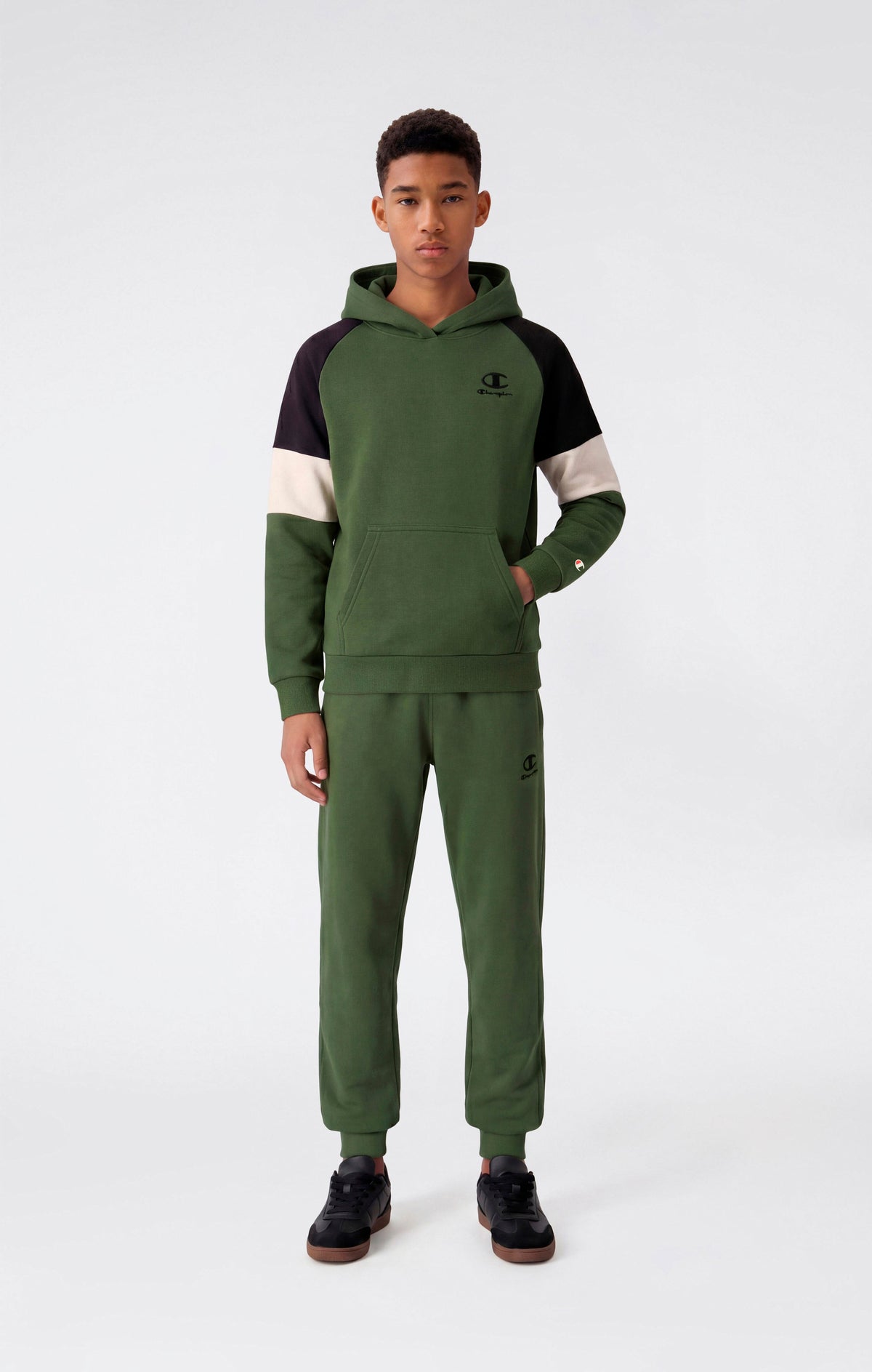 Champion Felpa con Cappuccio e Color Block - Verde Militare