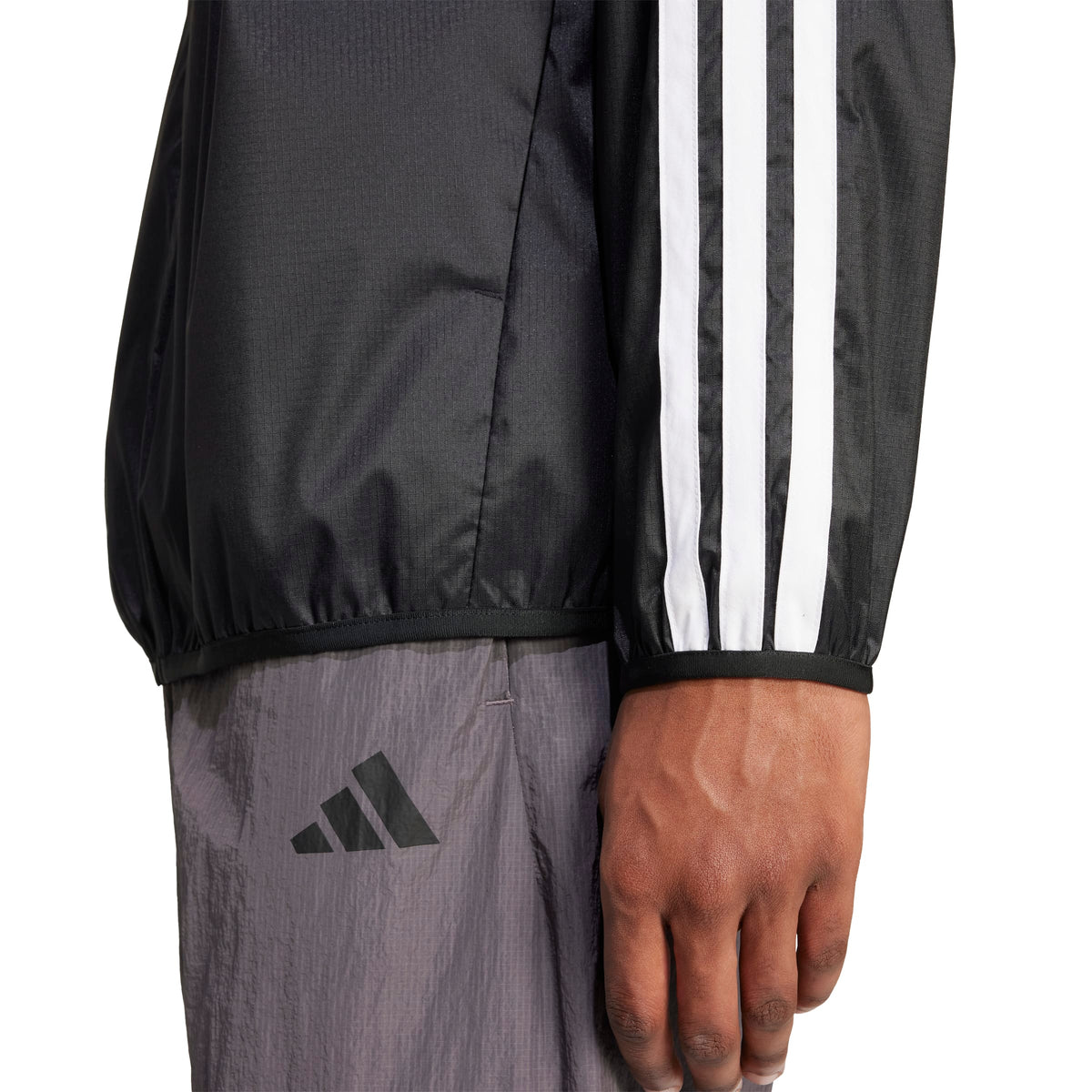 Adidas Giacca A Vento Essential 3 Strisce Ripstop Nero