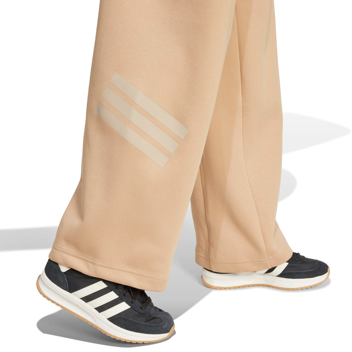 Adidas Pantaloni Future Icons 3-Stripes Open-hem Marrone