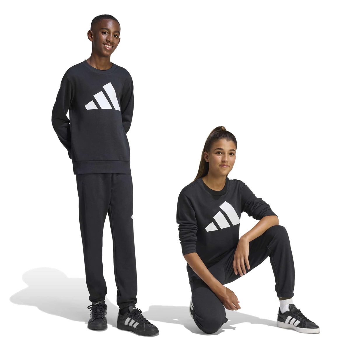 Essentials Jogger - Nero / Bianco