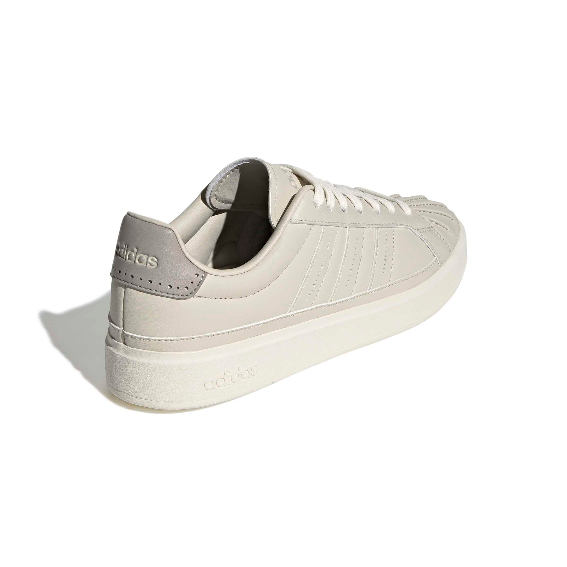 Adidas Sneakers Beige