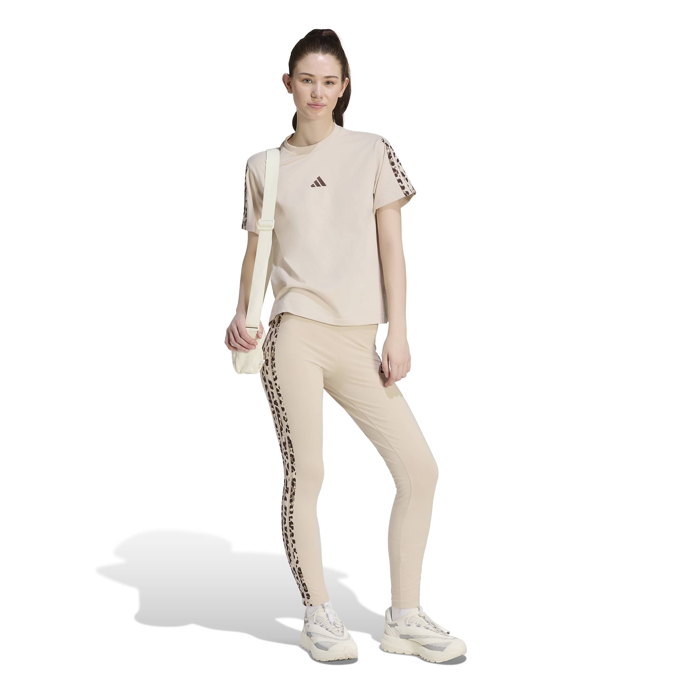 Adidas T-Shirt Beige