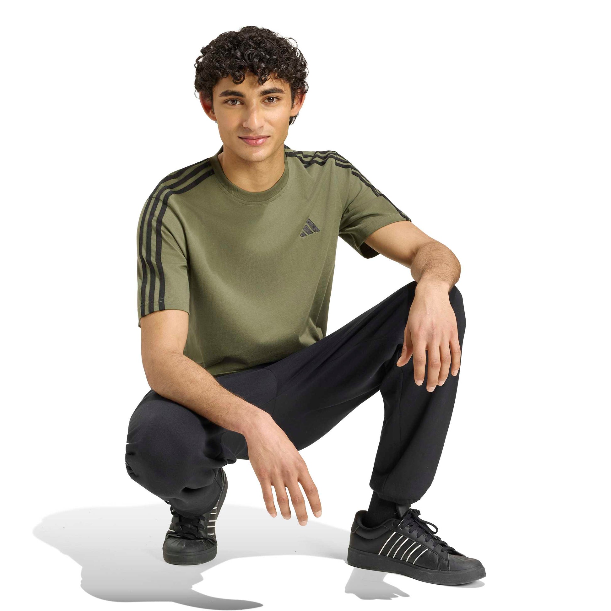 Adidas T-shirt Essentials 3-Stripes Single Jersey Left Chest Branded Verde