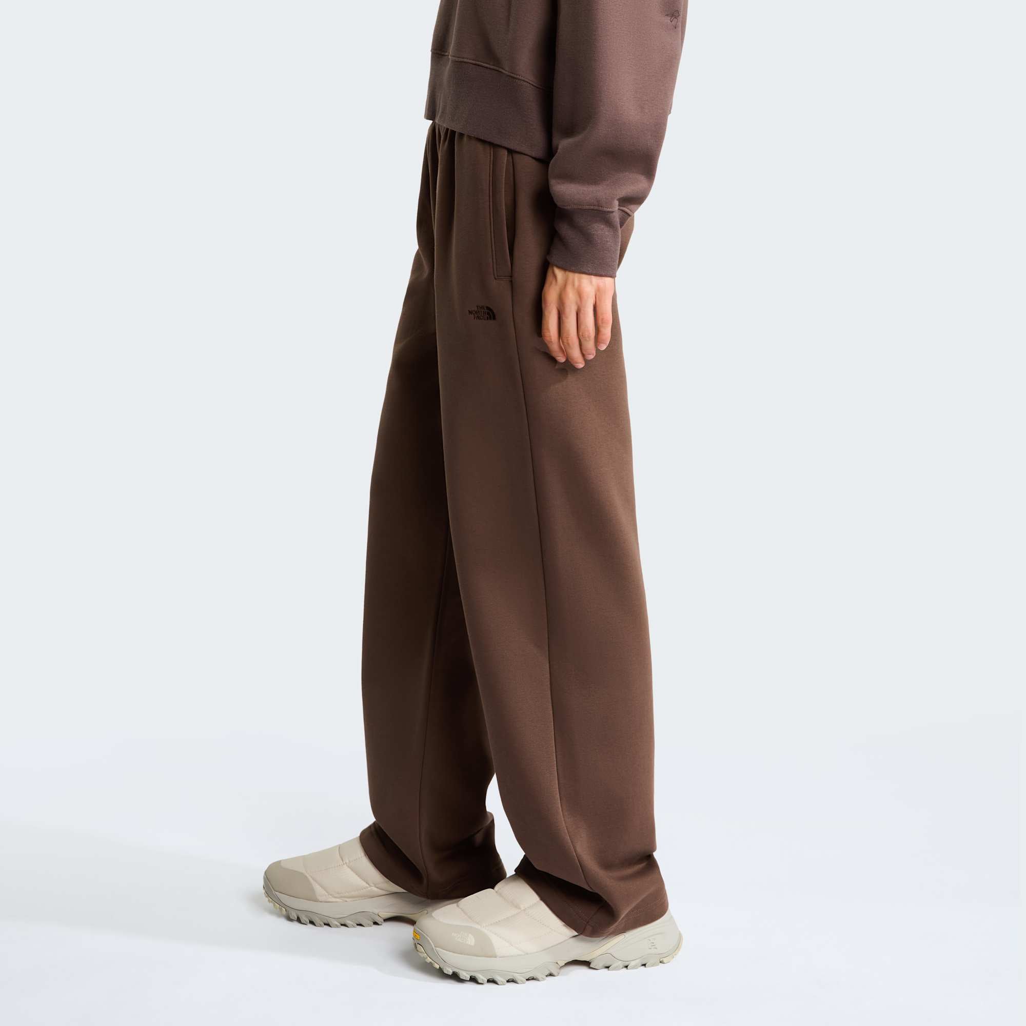 The North Face Essential Relaxed Pant Marrone 3