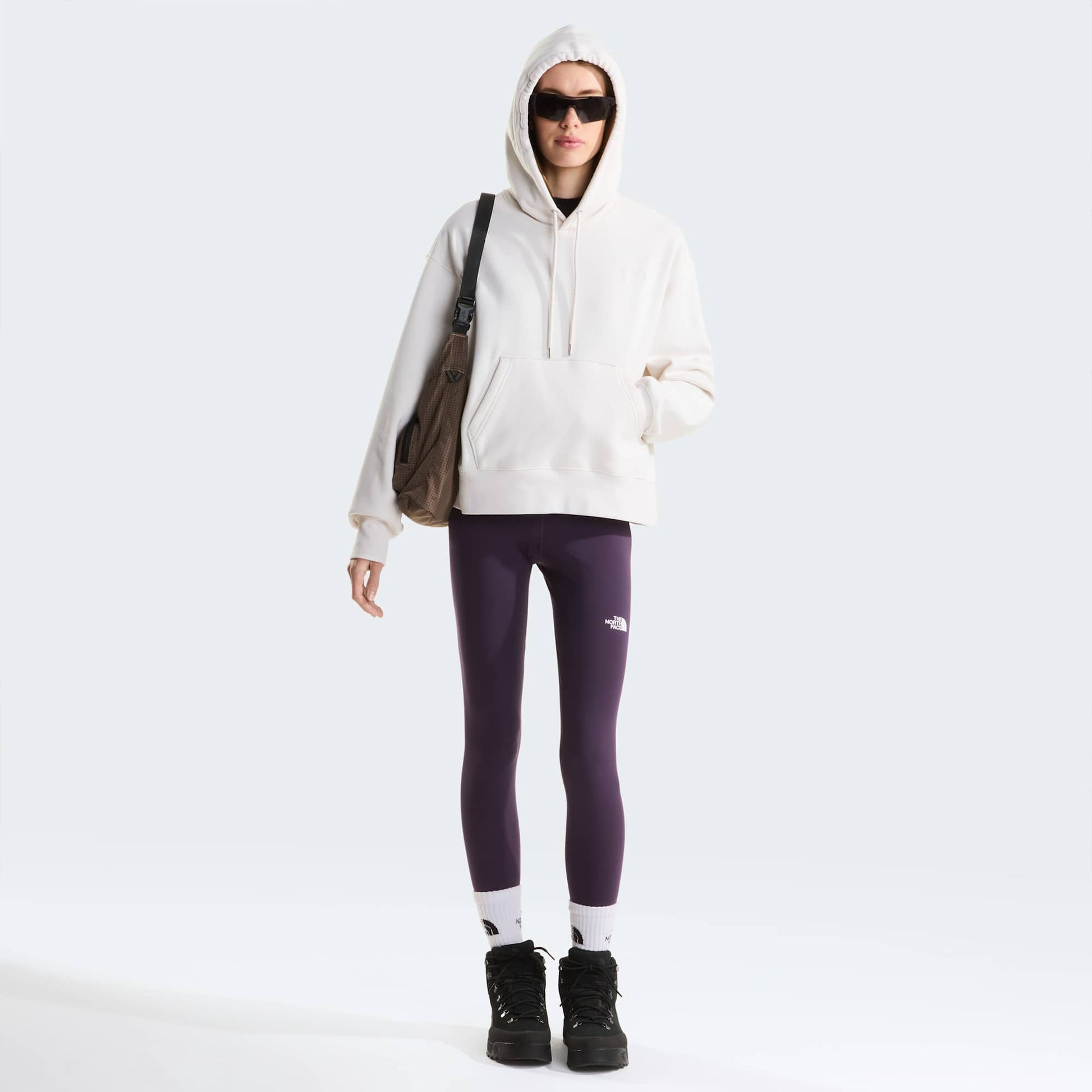 The North Face Essential Simple Dome Boxy Oversize White Dune 2