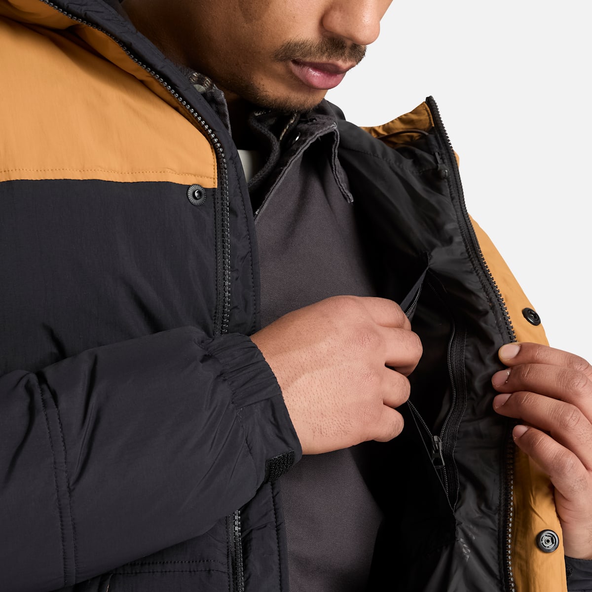 Piumino Sintetico DWR Idrorepellente - Black