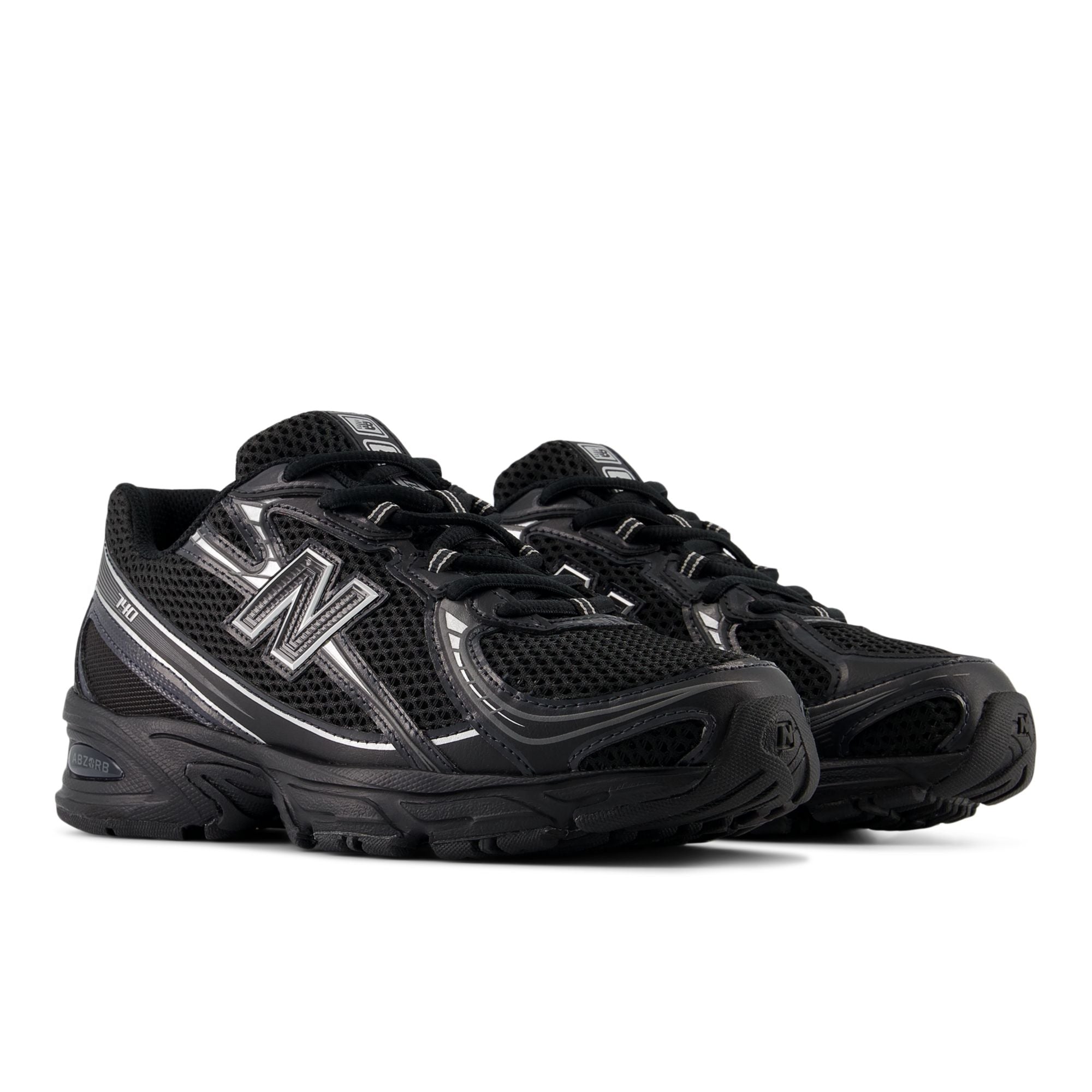 New Balance Black / Silver