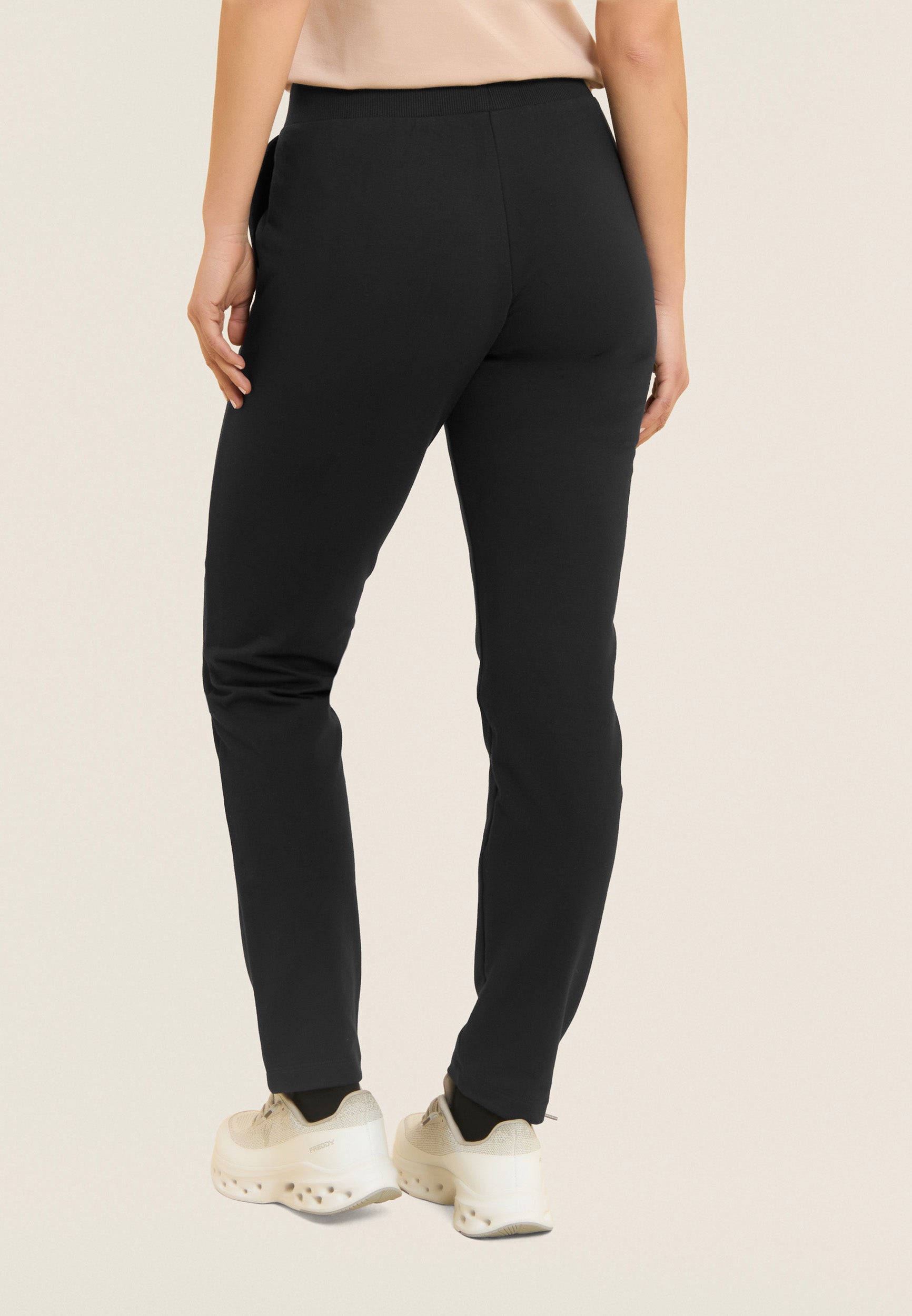 Freddy Pantalone a Fondo Dritto con Coulisse Nero
