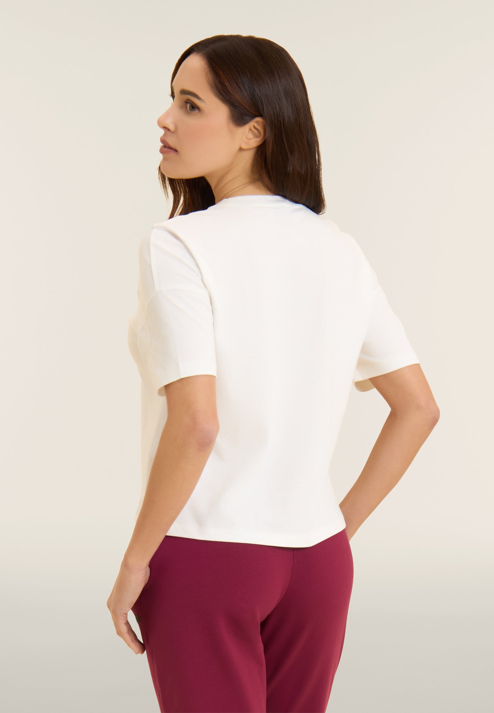 T-Shirt Boxy Cropped con Scollo Rotondo