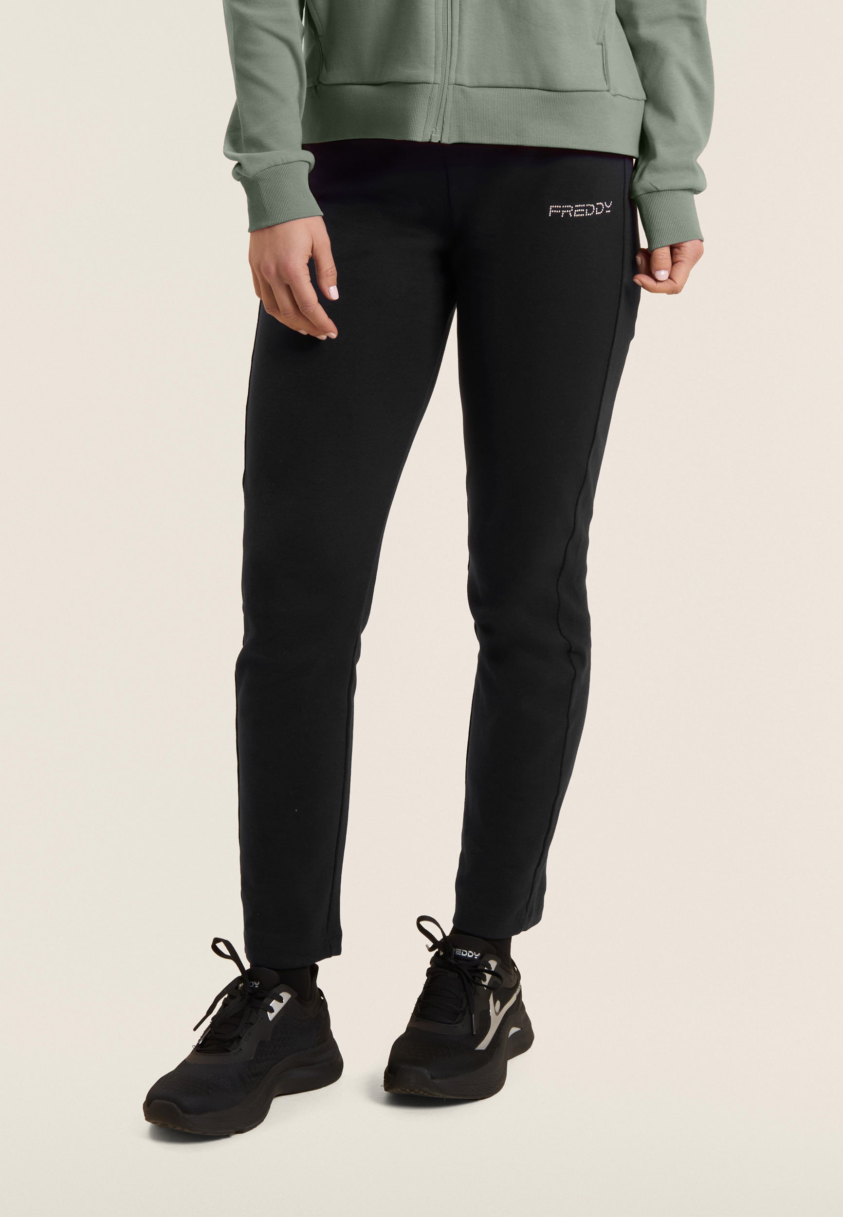 Freddy Tuta con Zip e Collo Alto Nero