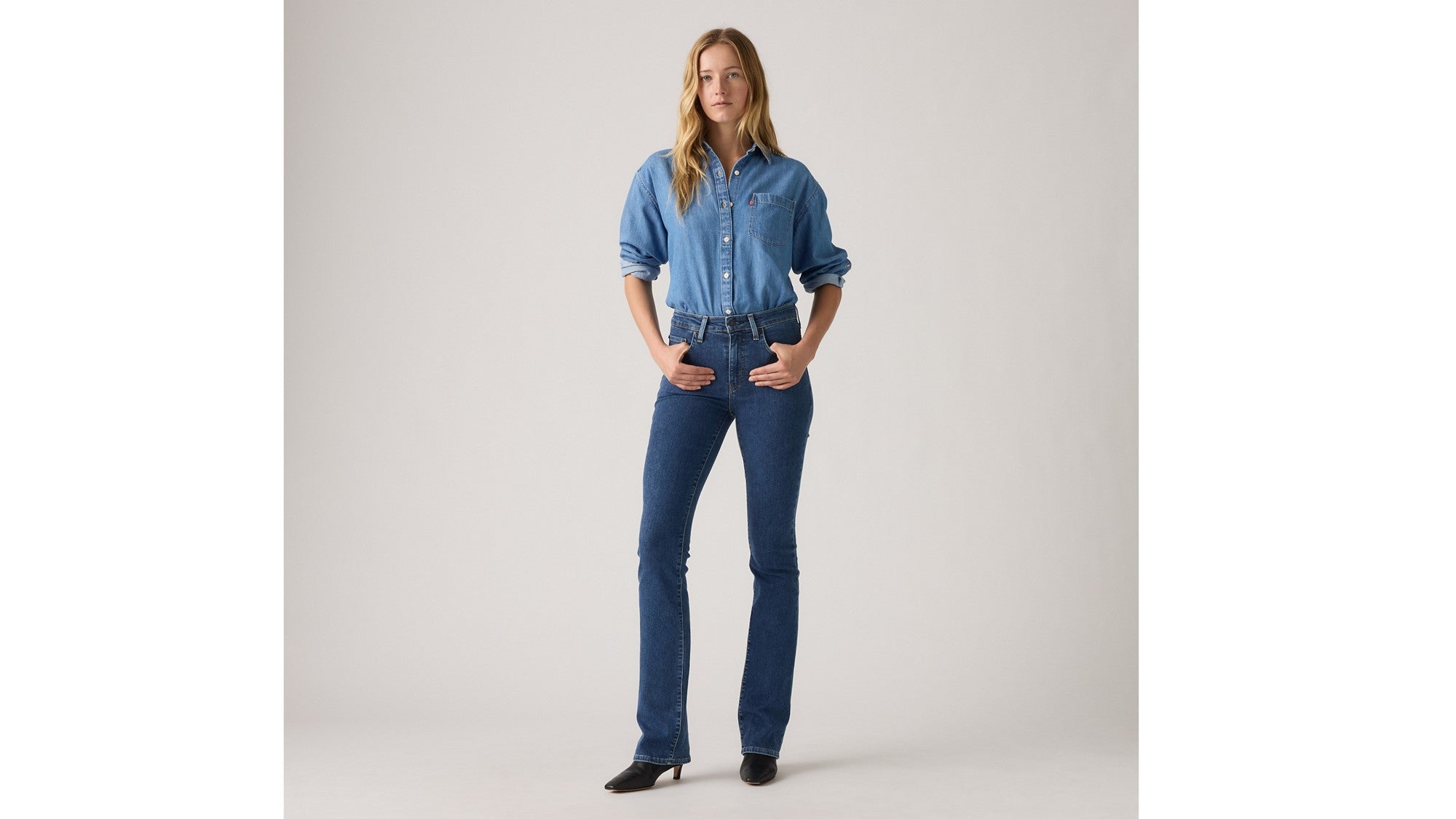 Levi's Jeans 725 High Rise Bootcut Blu