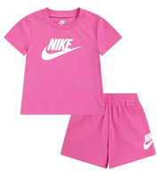Nike Completo Sport Club Tee & Short Set Rosa