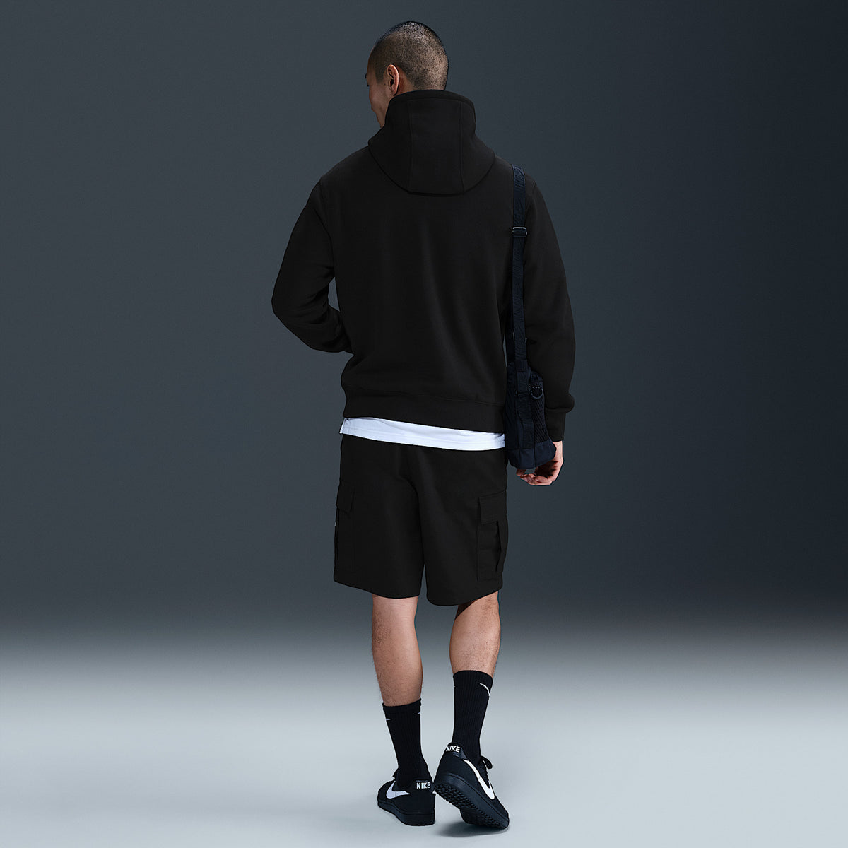 Felpa Sportswear Club Pullover con Cappuccio - Nero