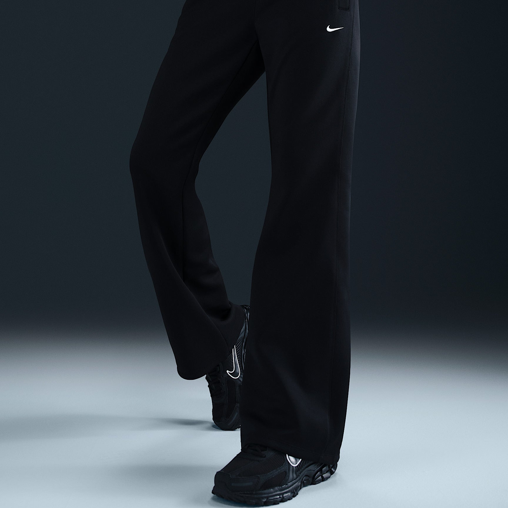 Pantaloni Windrunner Sportswear Slim Fit in Maglia - Nero