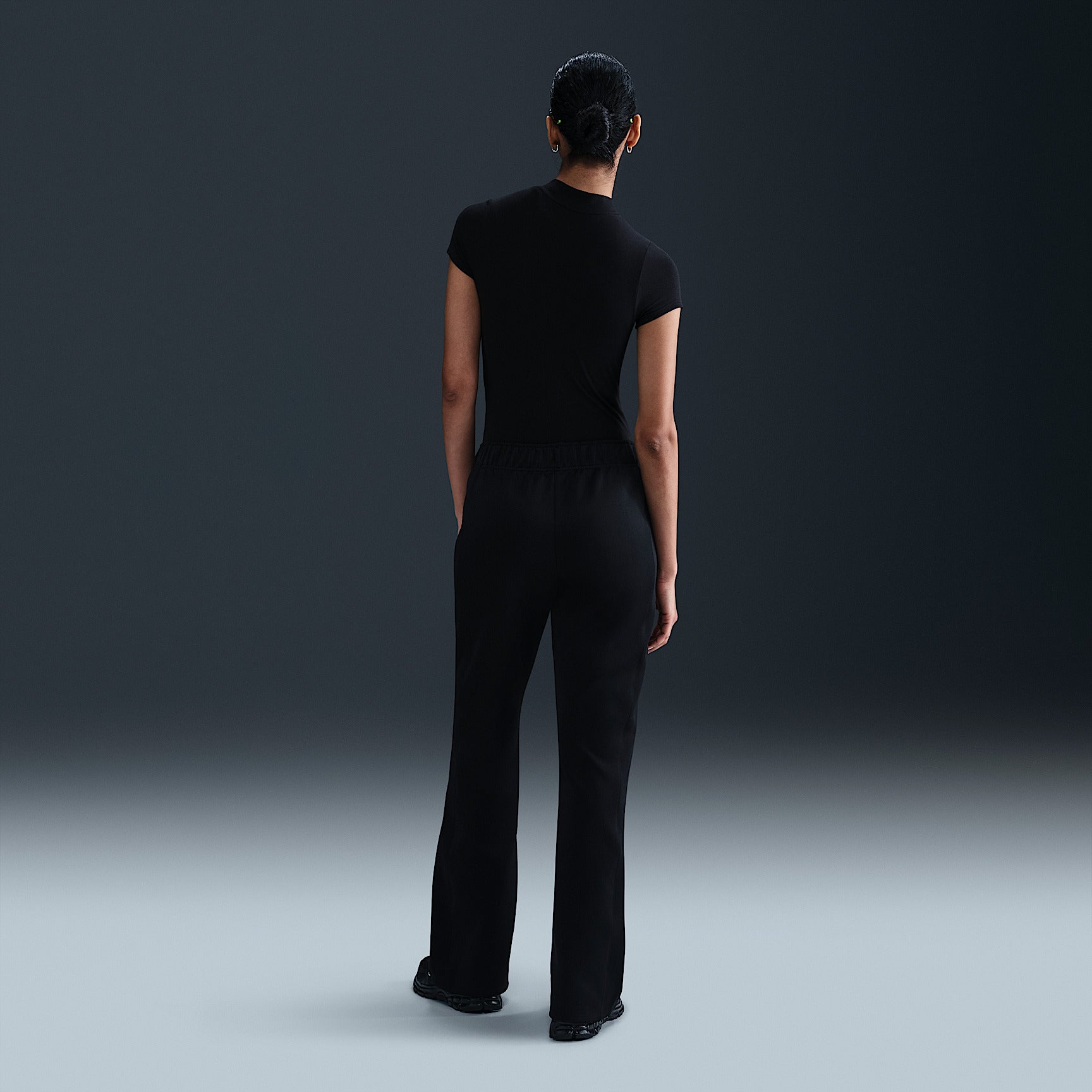 Pantaloni Windrunner Sportswear Slim Fit in Maglia - Nero