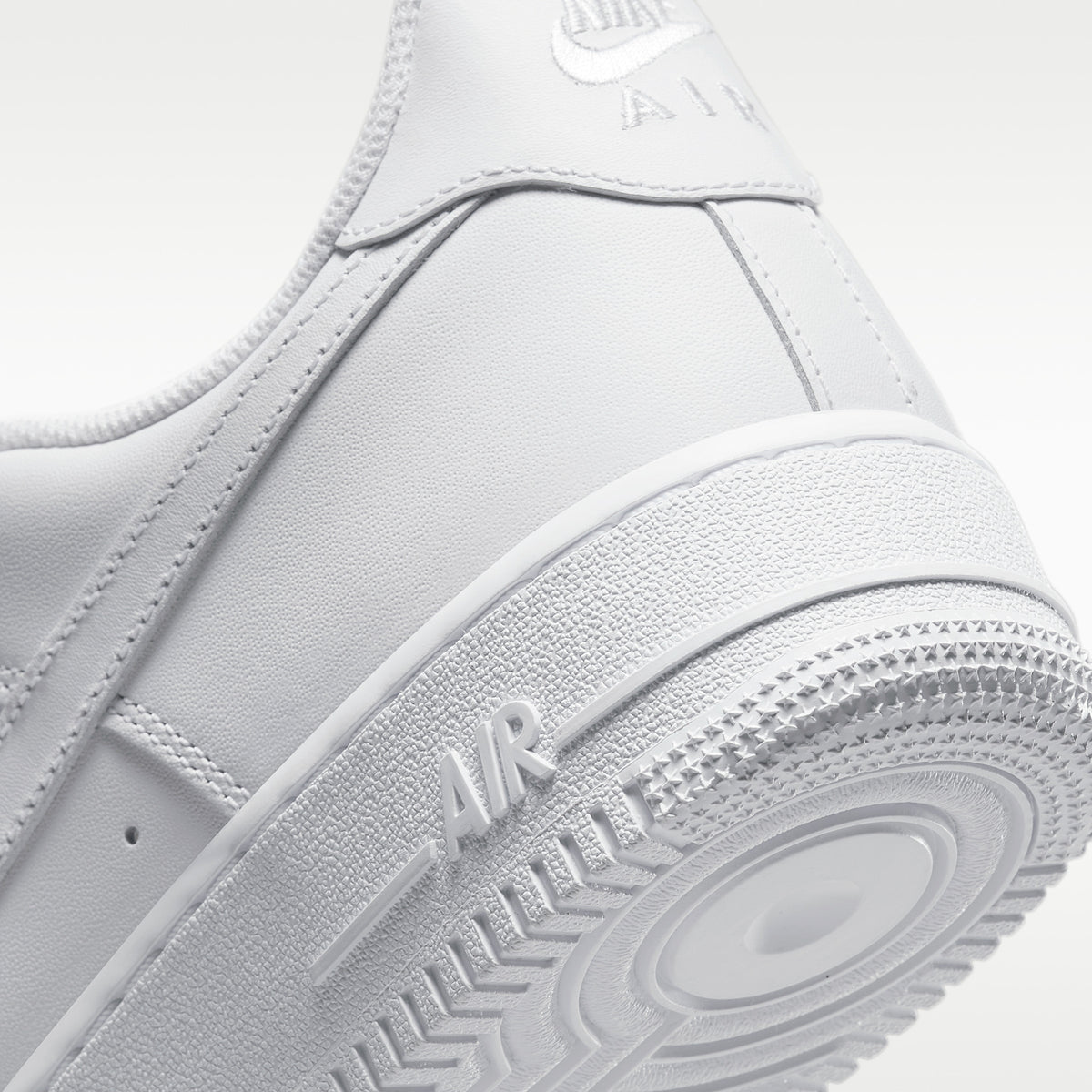Sneakers Air Force 1 '07 Triple White - Bianco