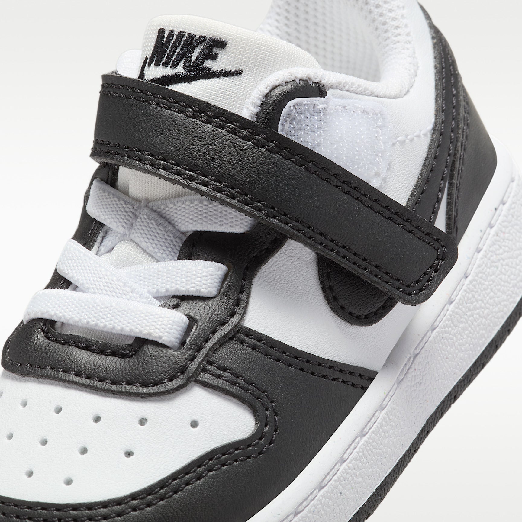 Sneakers Court Borough Low Recraft (TD) - Bianco/Nero