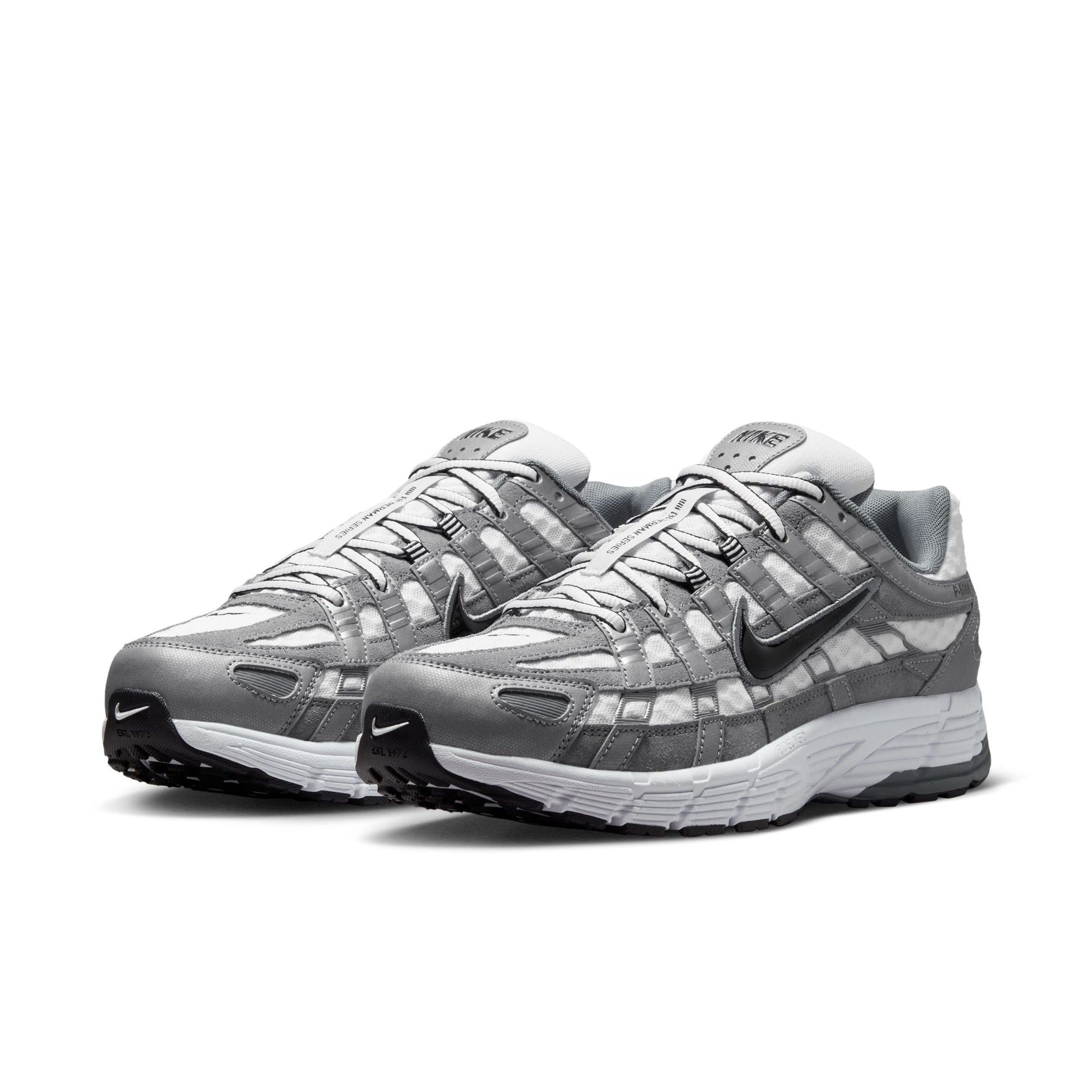 Nike Sneakers P-6000 Grigio