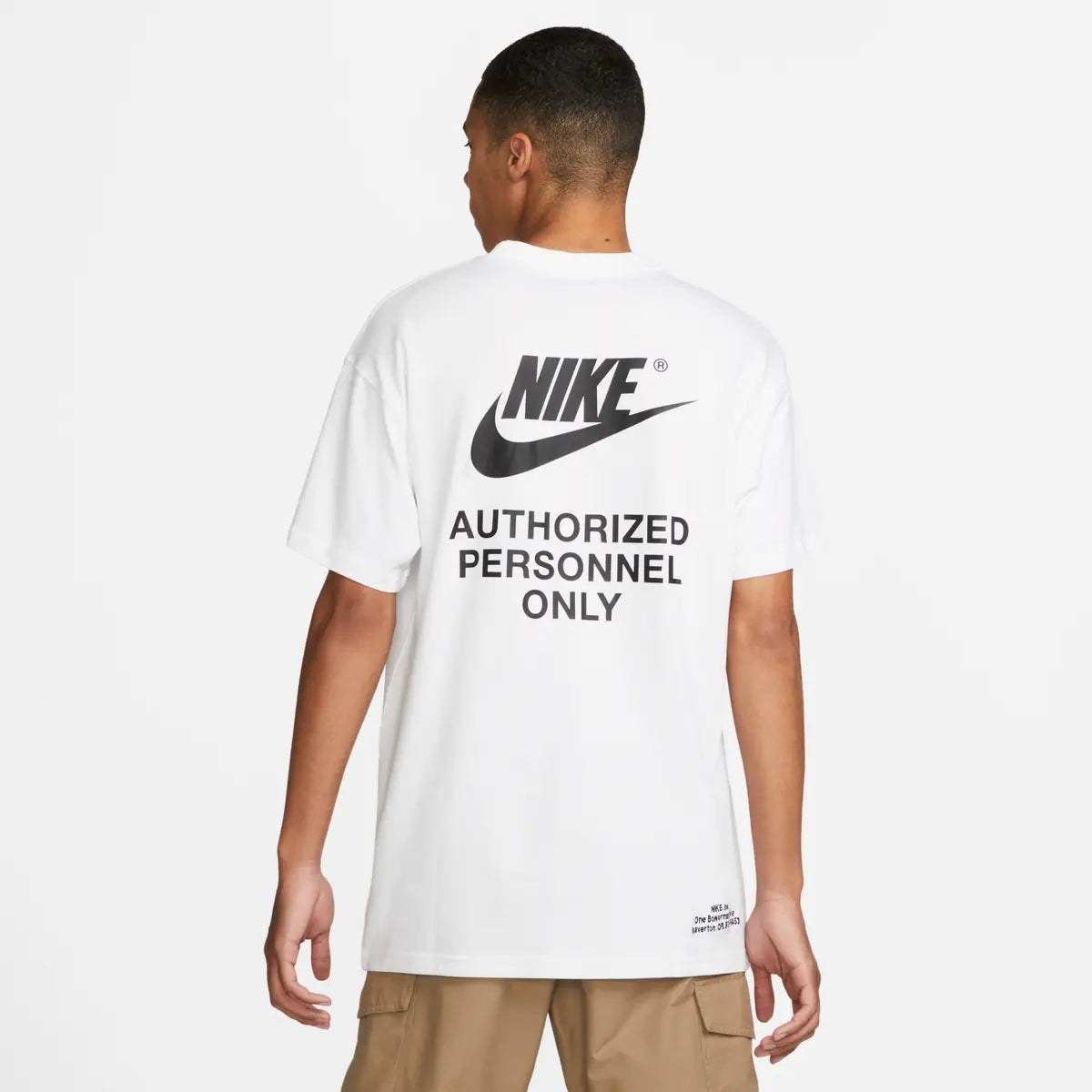 Nike T-Shirt Sportswear Authorized Personnel Bianco
