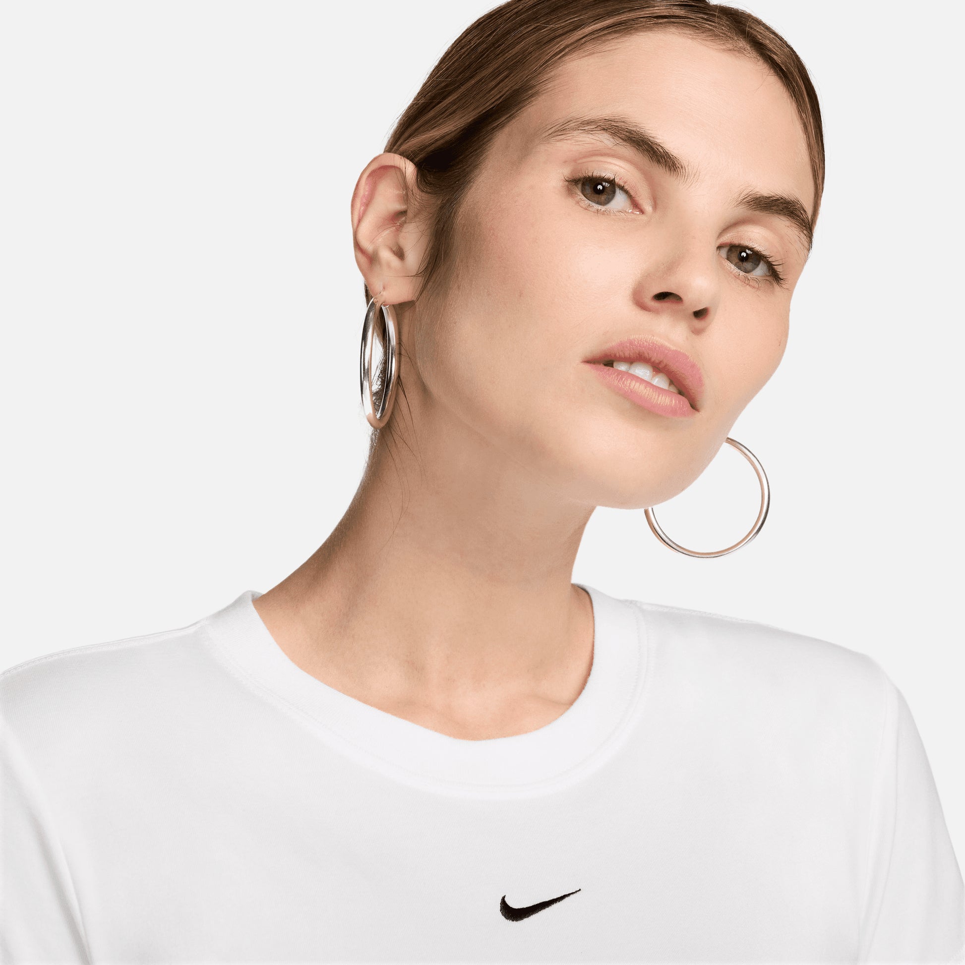 Nike T-Shirt Sportswear Chill Knit Bianco