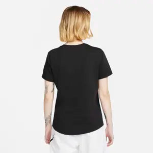 Nike T-Shirt Sportswear Club Essentials Bianco
