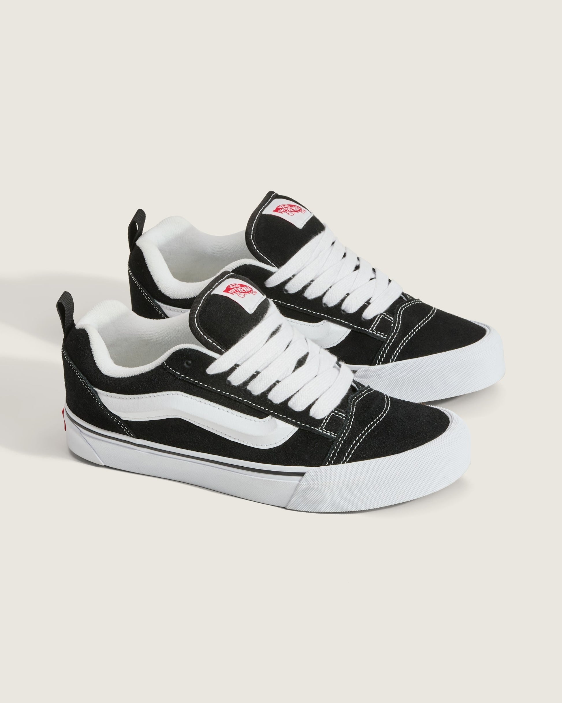 Sneakers Knu Skool Suede - Nero/Bianco
