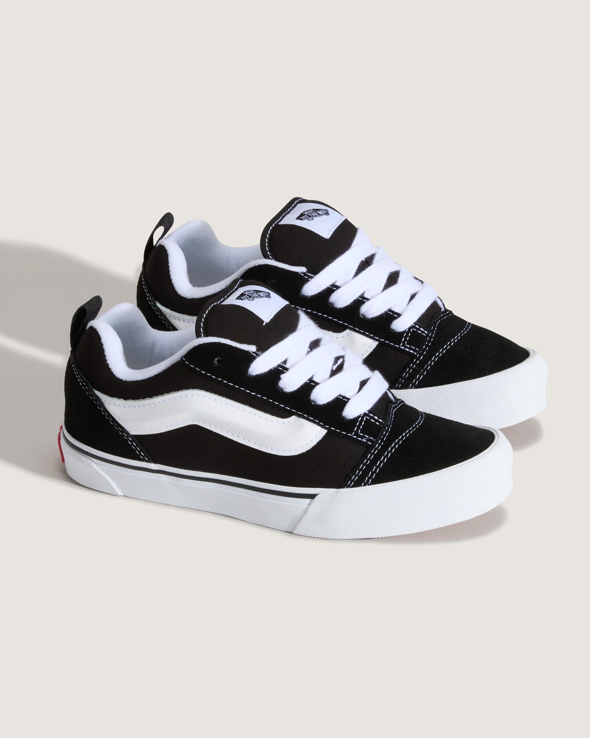 Sneakers Knu Skool - Nero/Bianco