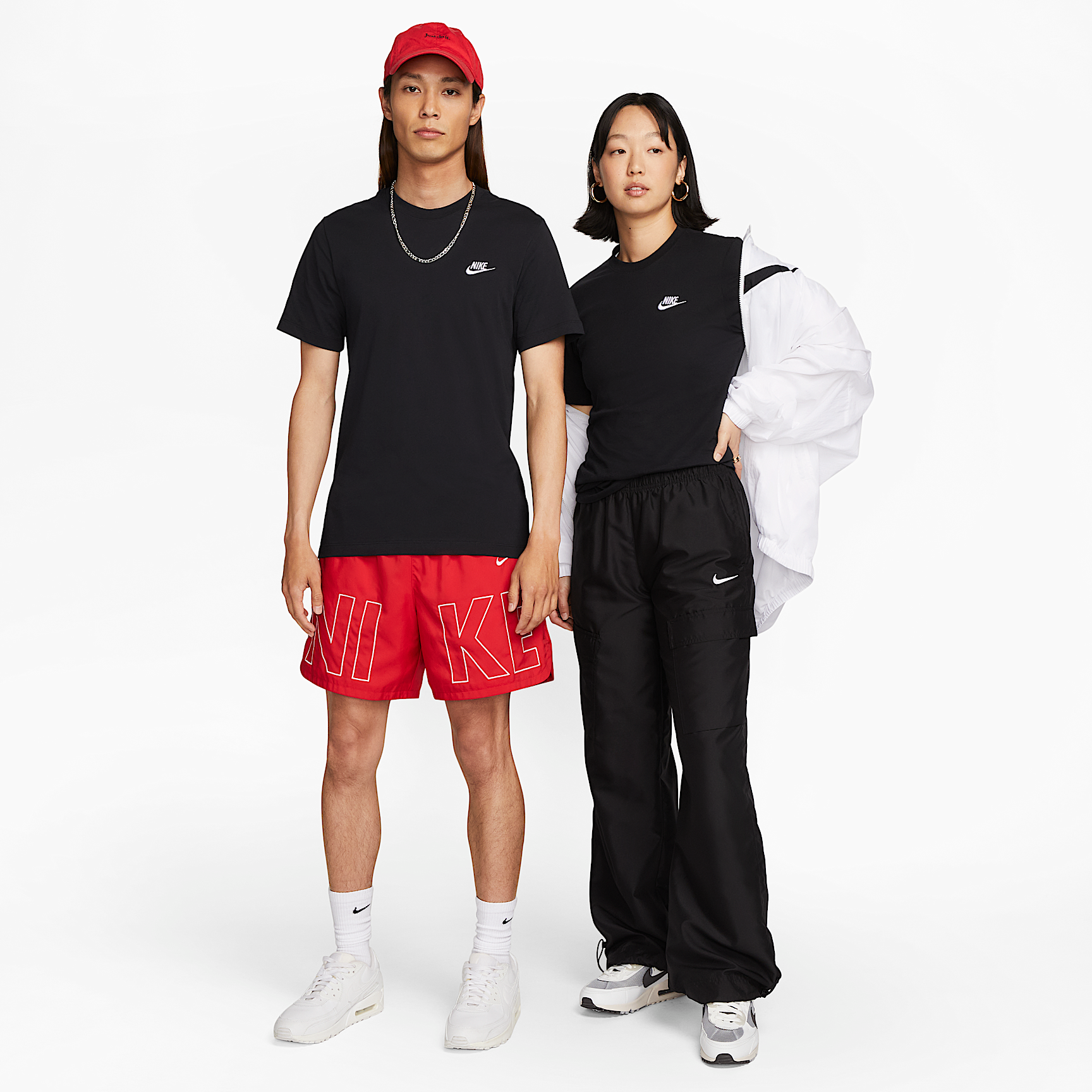 T-Shirt Sportswear Club - Nero
