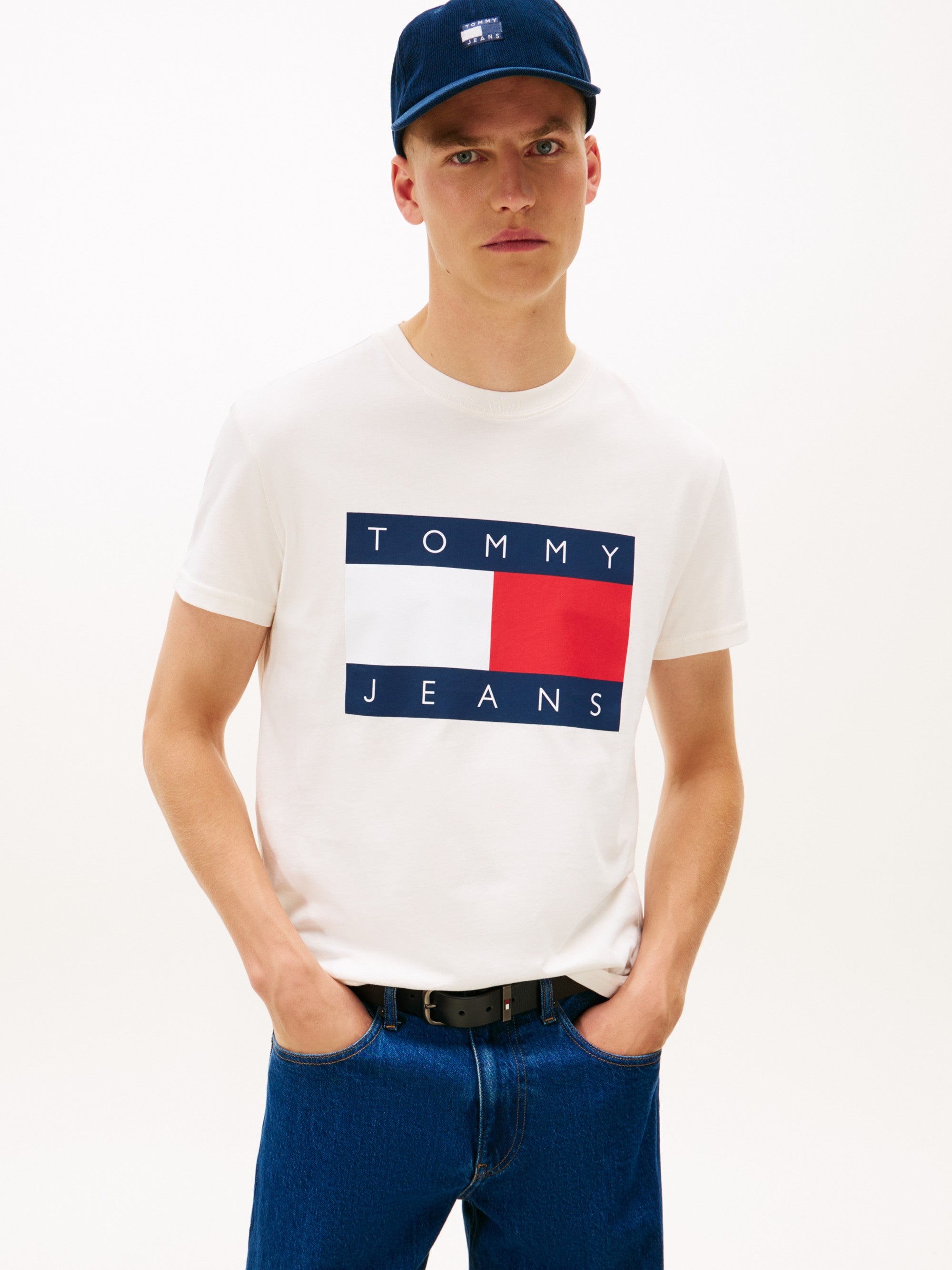 Tommy Hilfiger T-Shirt Flag Badge Bianco